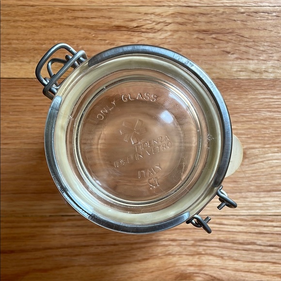 Glass Tulip Jar - Picture 2 of 4